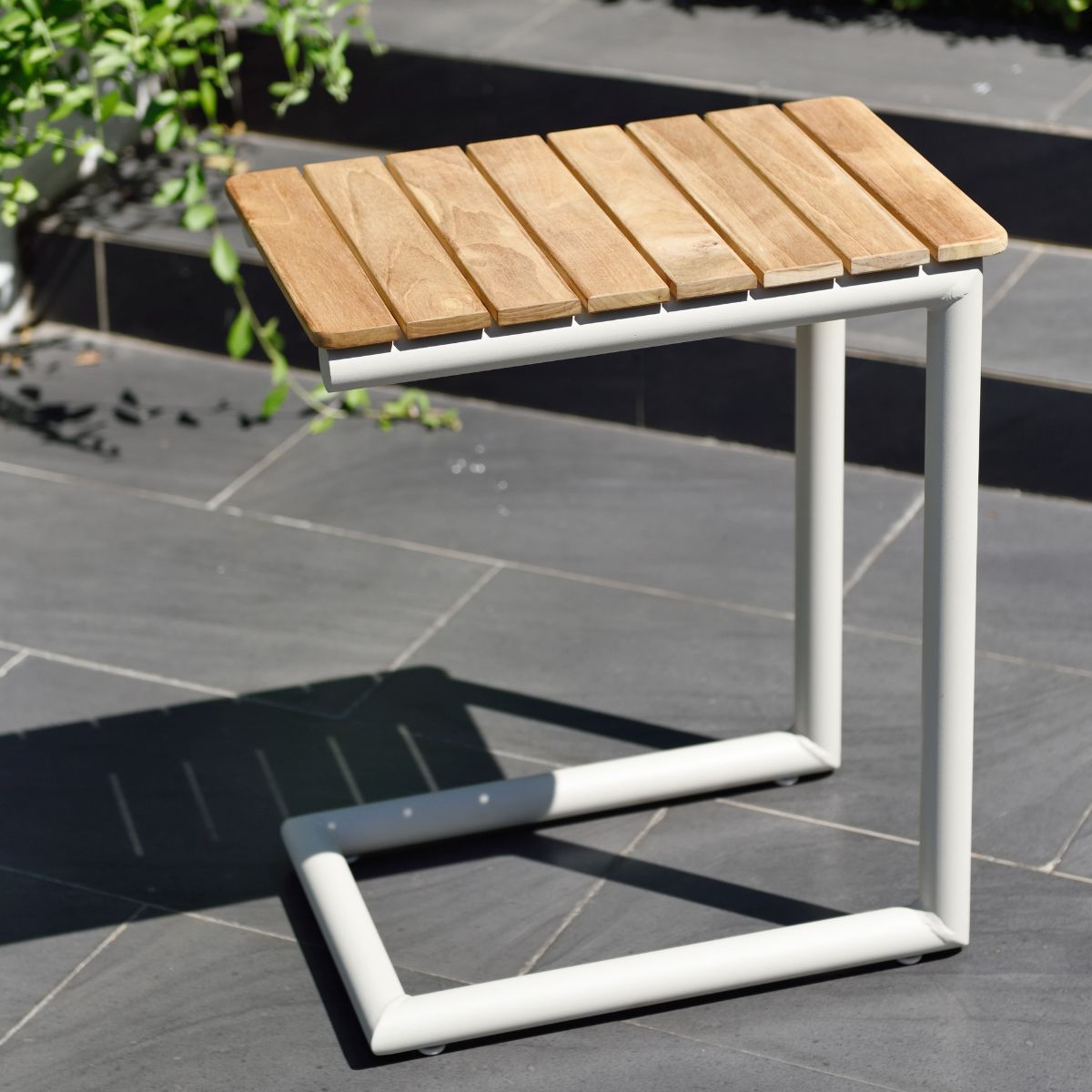 Portals Light C-shape Chair Set