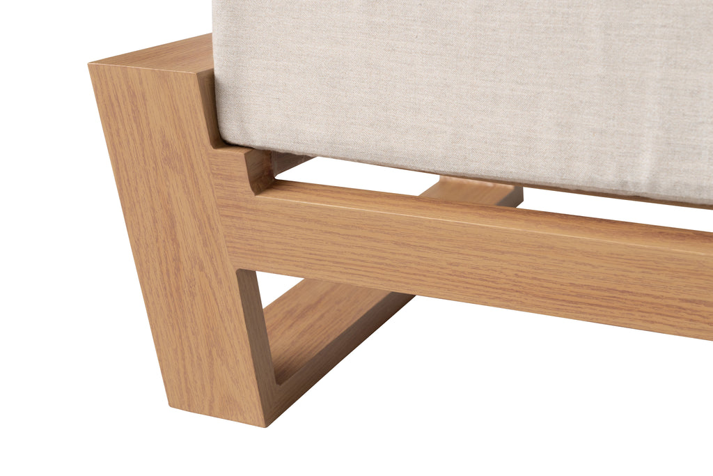 Pursuit Ottoman — Detail