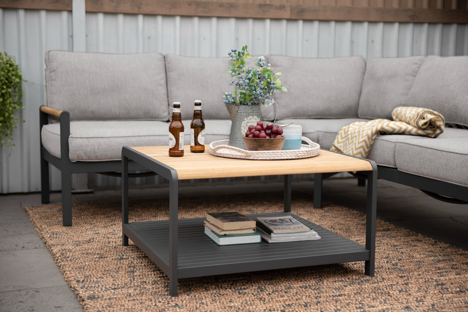 Amber Sectional Coffee Set