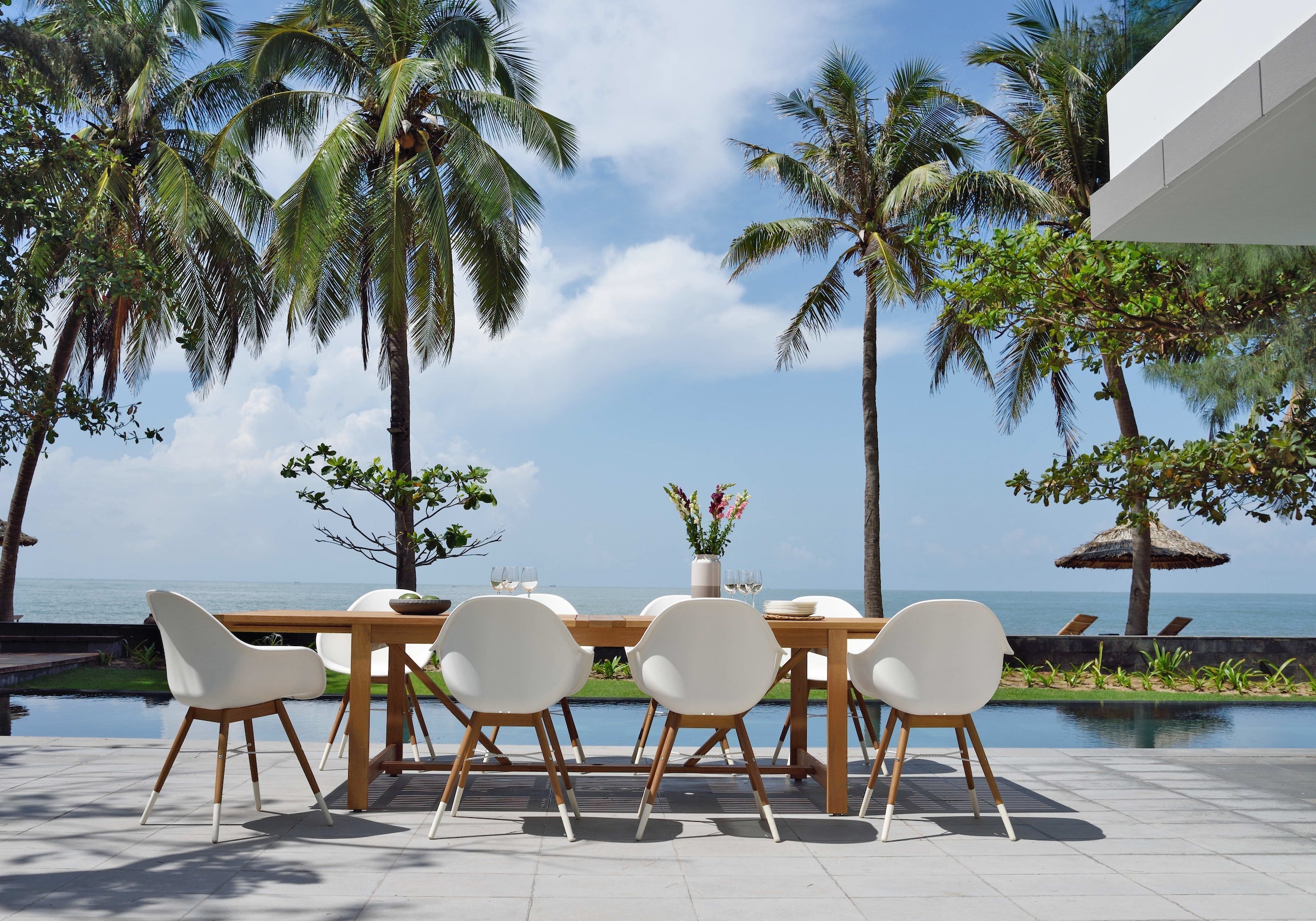 Leyland Table and 8 Chamonix Armchair Dining Set
