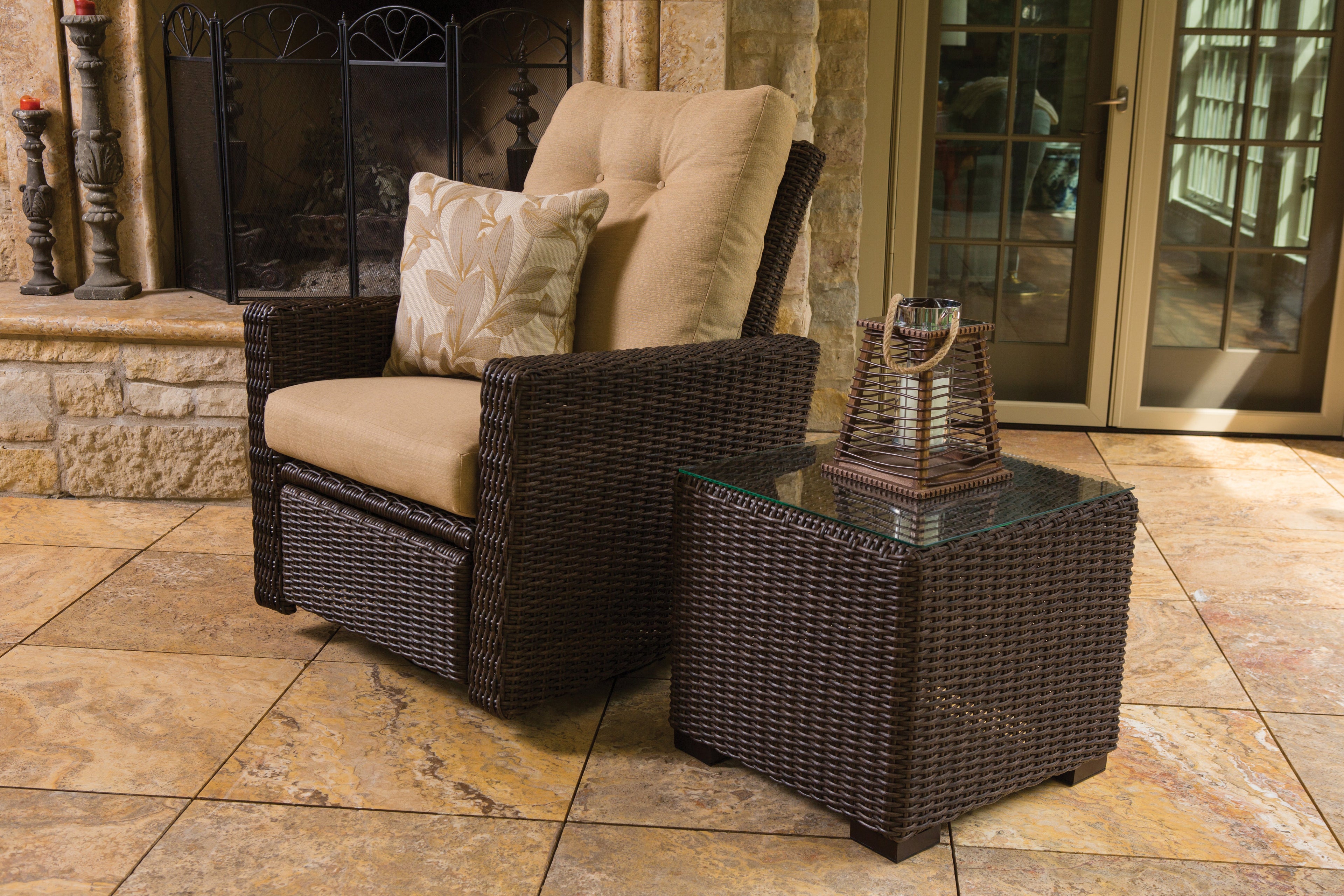 Mesa 22" Square Cube End Table