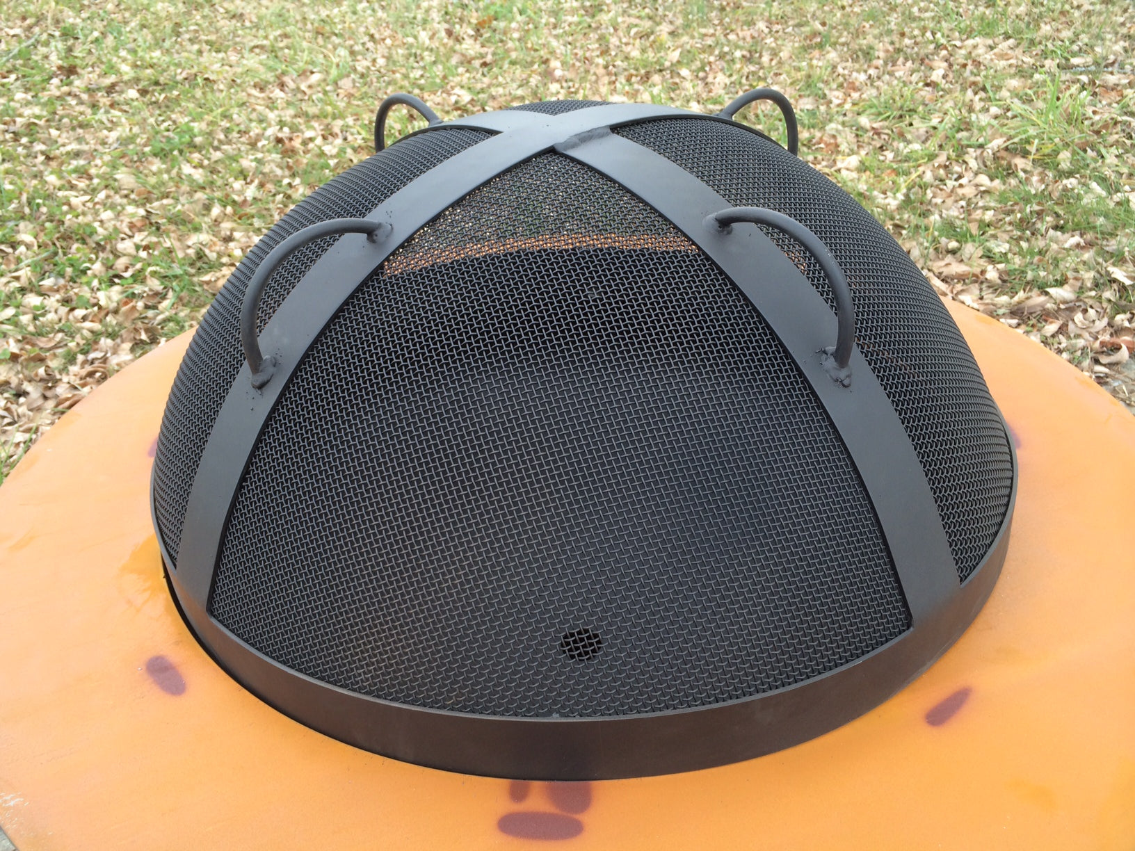 Saturn Fire Pit with Lid