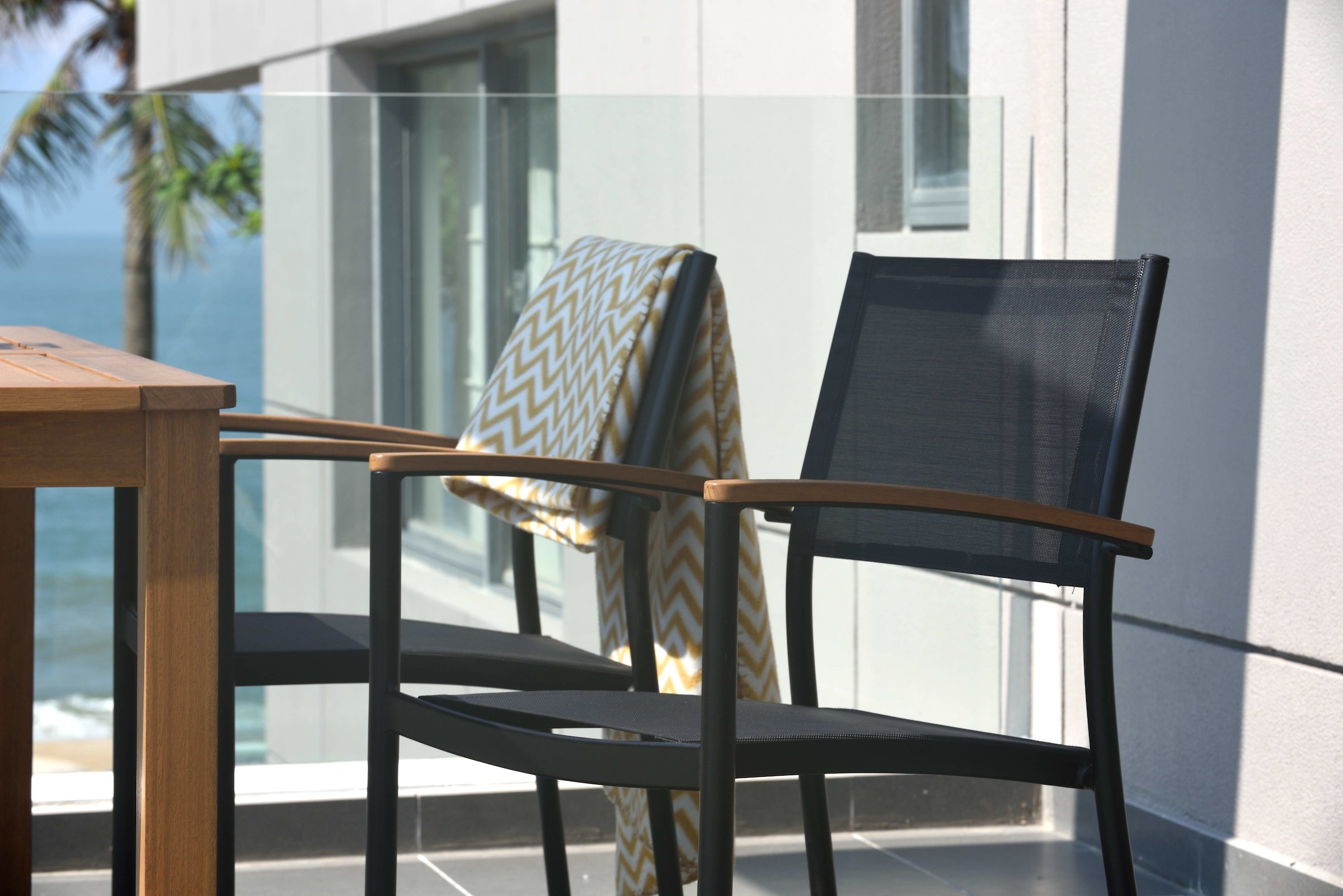 Orlando Rectangular Table and Vera Armchair Dining Set